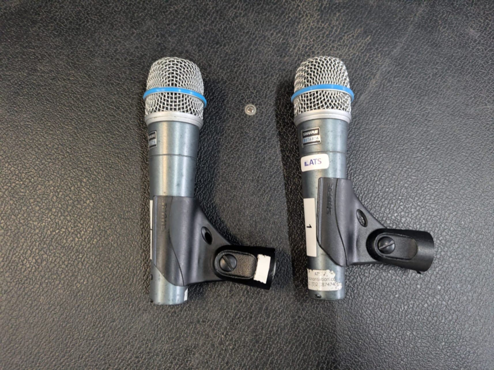 Lot de 2x Shure Beta 57A